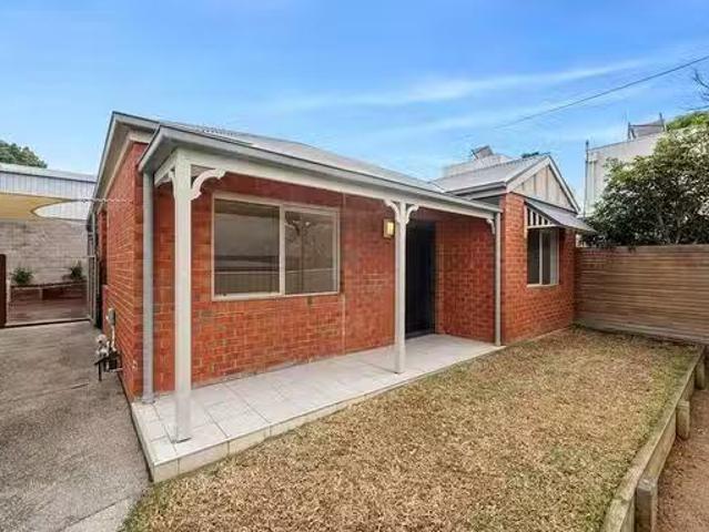 2/2 Marcus Street, Highton, VIC 3216