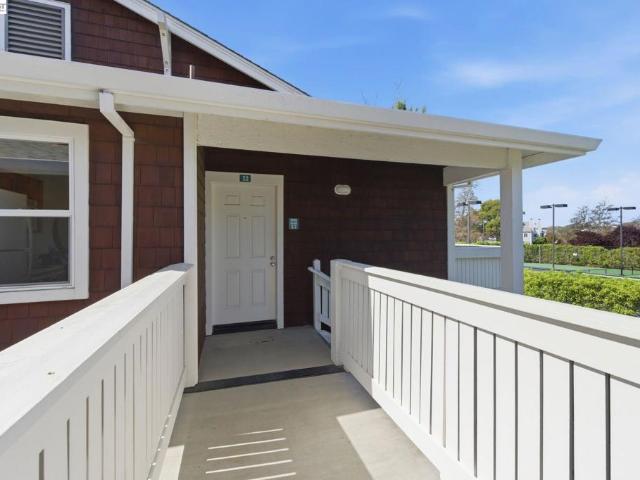 22 Marina Lakes Dr