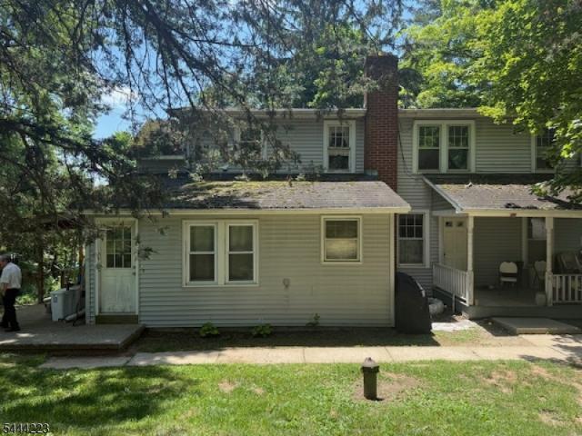 22 Meadows Rd