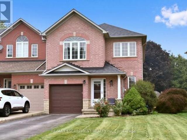 22 Moore Crescent, Hamilton, ON, L9G 4Z5 house for sale | Listing ID X13879 | Royal LePage