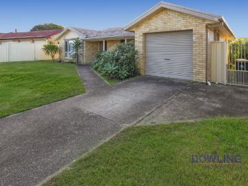 Medowie, Port Stephens - Garden, Parking