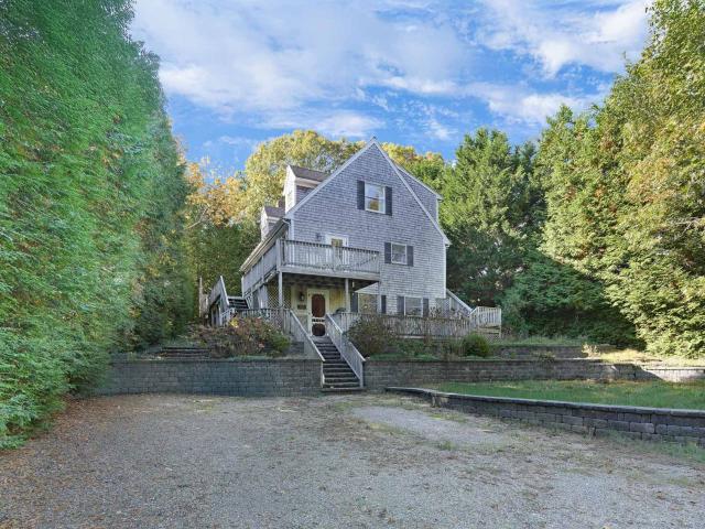 22 Old Lighthouse Road, Vineyard Haven, US, MA