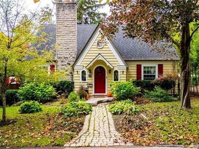 22 Parkview Row, Dundas, ON, L9H 2R9 Luxury House for sale | Listing ID 40871 | Royal LePage Carriage Trade Luxury Properties