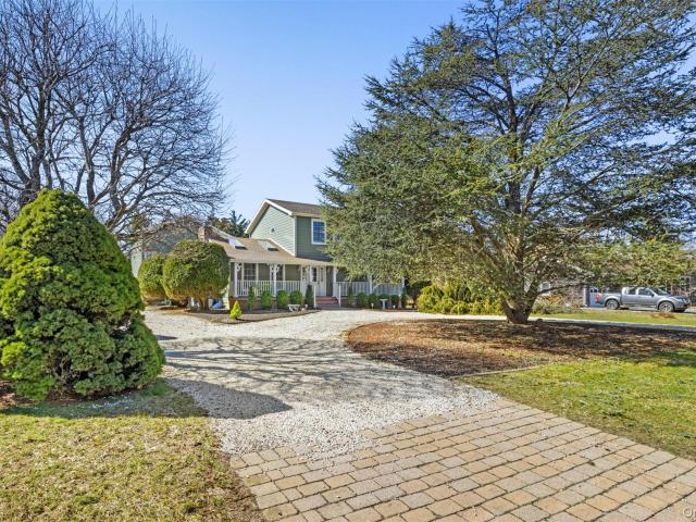 22 Peninsula Dr, Sag Harbor, NY 11963 | MLS #977280