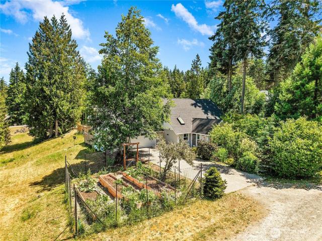 22 Pebble Lane