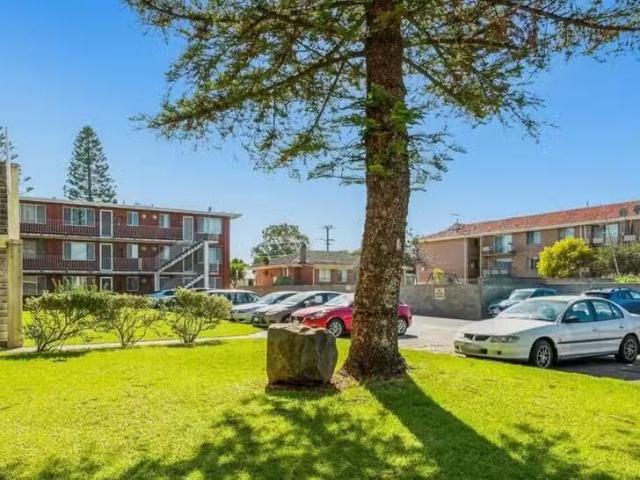 22 Phoenix Road, Spearwood, WA 6163