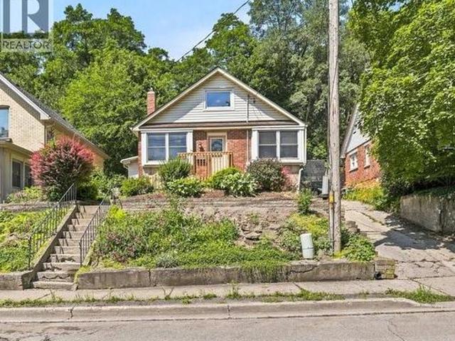 22 Ramore Street, Cambridge, ON, N1S 2P8 house for sale | Listing ID 40843 | Royal LePage