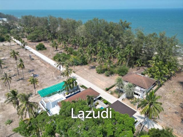 22 Rai land with Stunning 2 Pool Villas at Sang Arun Beach, Thap sakae