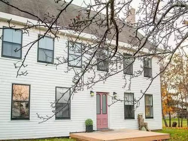 22 Richmond Street, Georgetown, PE, C0A 1L0 house for sale.