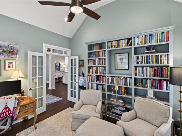 22 Riverwood Glen