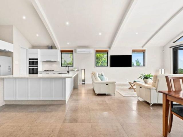 22 Rockleigh Dr