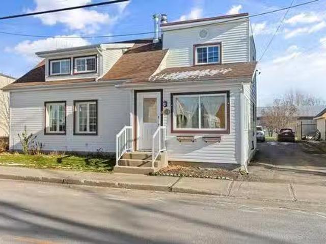 22 Rue St Joseph, Saint Louis De Gonzague, QC, J0S 1T0 house.