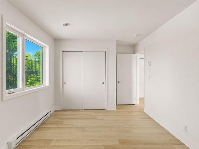 22 Rue René Vachon, Salaberry de Valleyfield, QC J6S