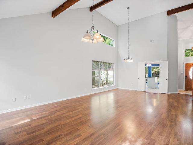 22 S Rain Forest Court