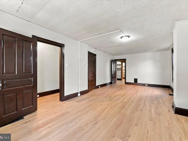 22 S 5Th Avenue