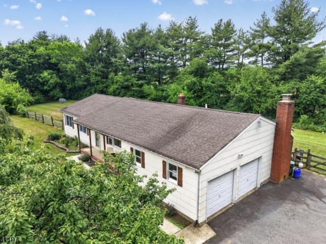 22 Sandra Rd