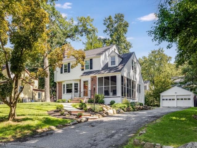 22 Sheridan Avenue