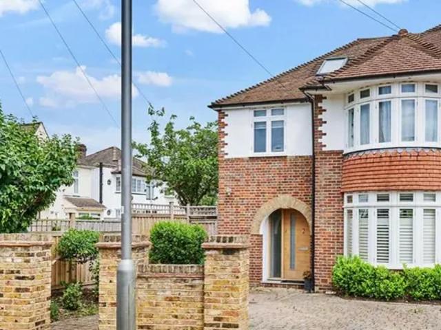 22 Sispara Gardens, London, SW18 1LG, United Kingdom | 4 bed duplex for rent #136605277 | Rentberry