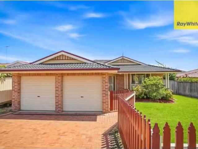 22 Sophie Place, GLENWOOD House for rent Listed by Liam Guild.