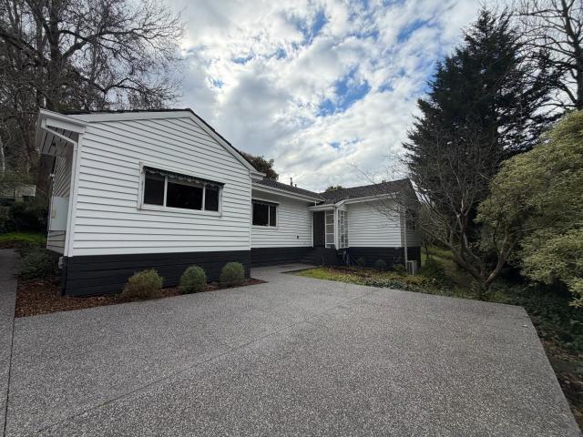 22 Stirling Rd, Croydon