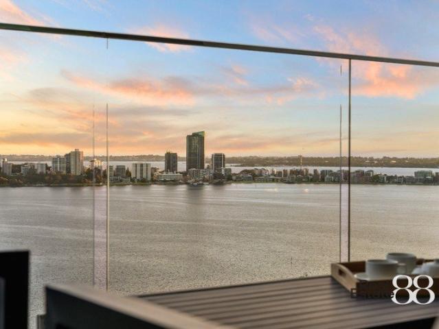 22nd Floor Sub Penthouse, Where the River Takes Centre Stage