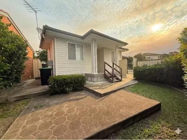 22A Handel Avenue, EMERTON House for rent Listed by Paris Bur.