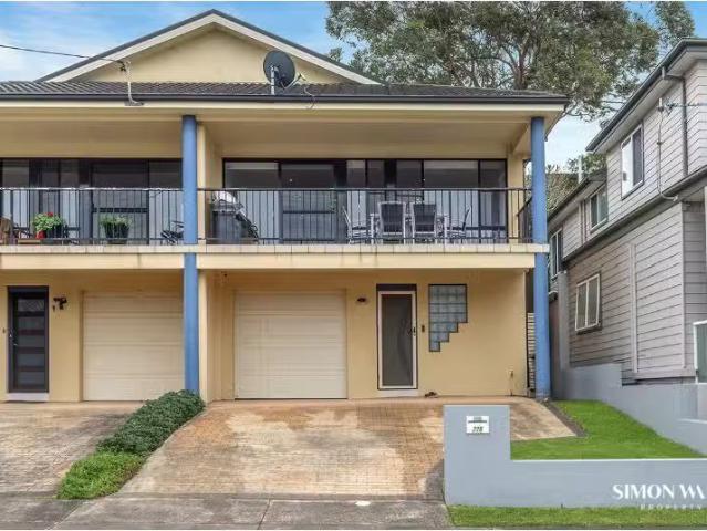 22b Edward Street, Merewether Townhouse for rent Listed by Tu.