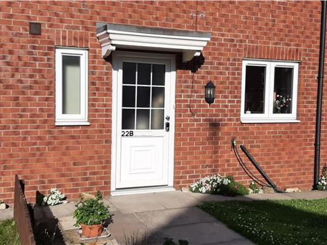 22B Hazel Avenue, Auckley, Doncaster. 4 bed detached house to rent £975 pcm £225 pw