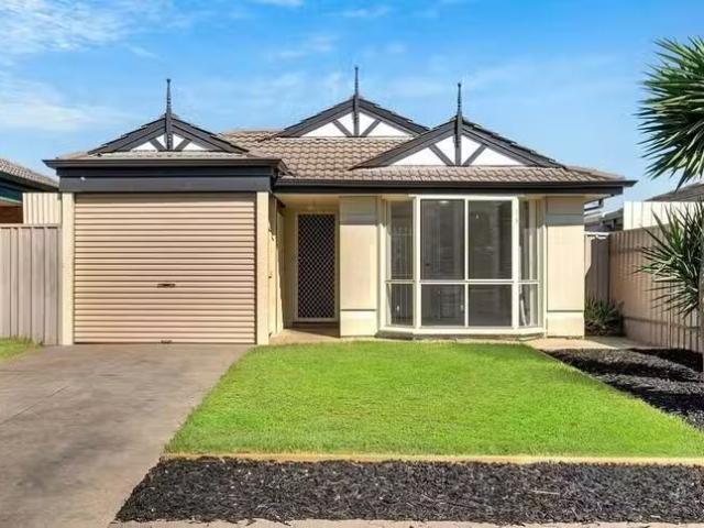 22B Padilla Street, Paralowie, SA 5108