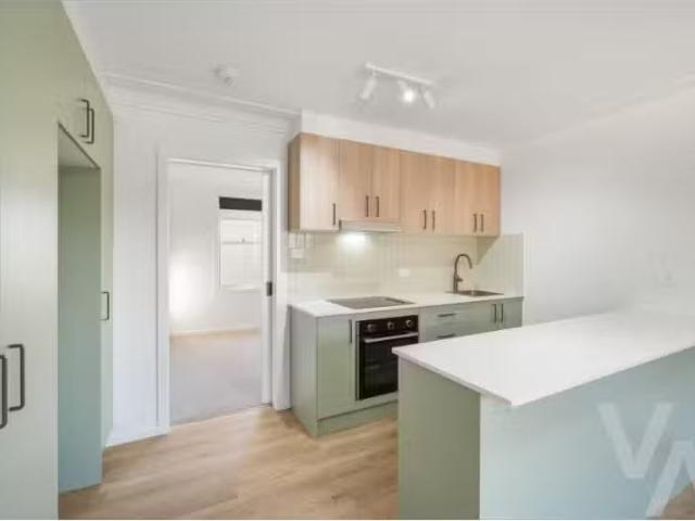 2/2C Morgan Street, Adamstown Apartment for rent Listed by Jo.