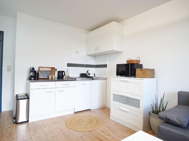 22qm² Business Apartment nah am Tierpark, Bielefeld Amsterdam Apartments for Rent