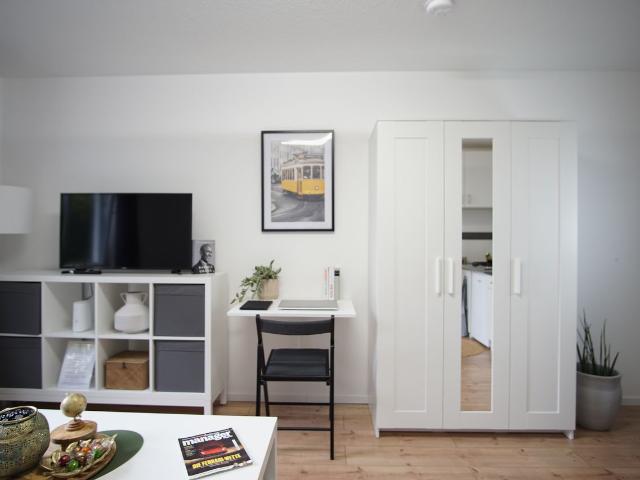22qm² Business Apartment nah am Tierpark, Bielefeld Amsterdam Apartments for Rent