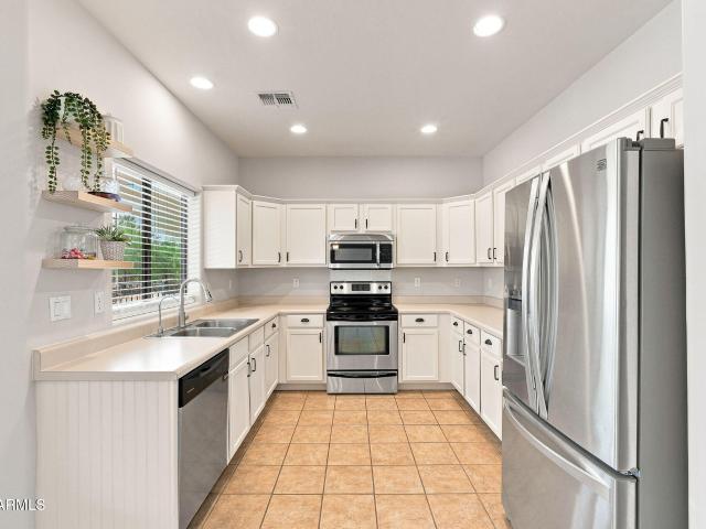 23043 E SUNNY Lane
