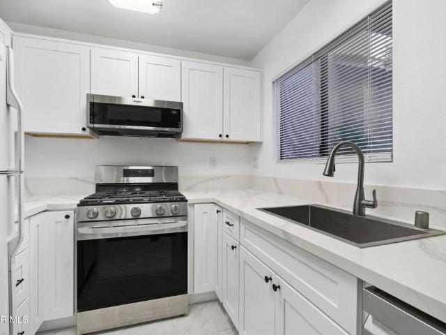 2304 Archwood Ln, Unit 92, Simi Valley, CA 93063 | MLS #226000 VC