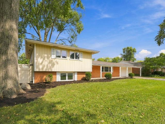 2304 W Cambridge Drive