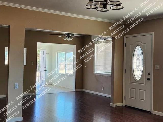 23059 Minnetonka Rd, 4 beds, 2 full baths