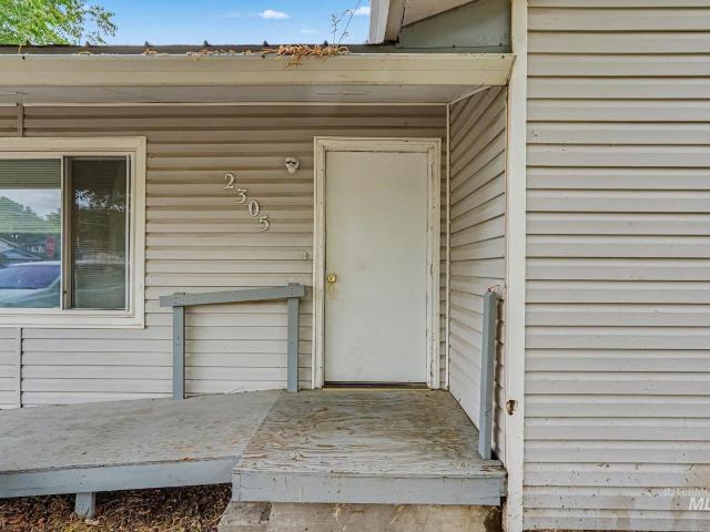 2305 Marlene Cir