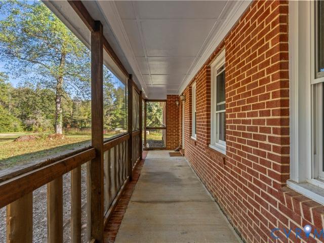 2305 Country Lane