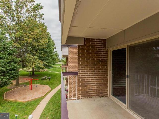 2305 Greenery Lane # 204 3