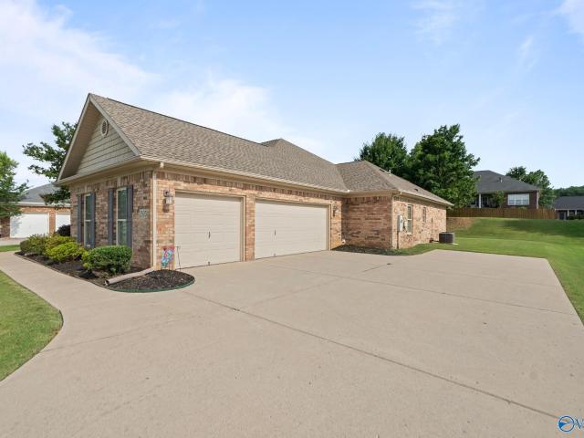 2305 Palisades Court SW
