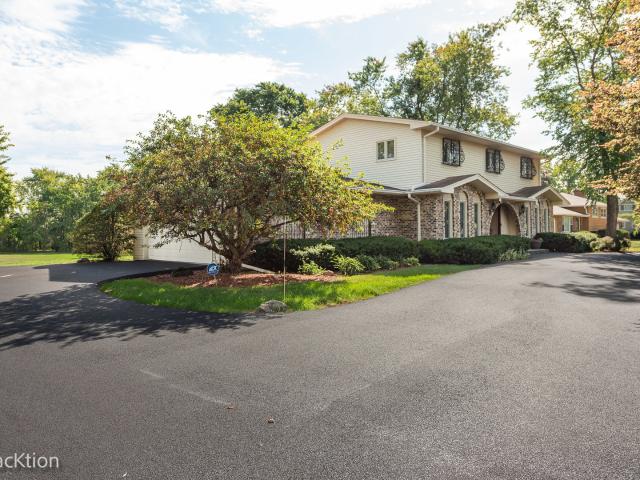 23061 N Apple Hill Lane