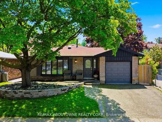 2306 Devon Road, Oakville, ON, L6J 5R4 house for sale | Listing ID W13537 | Royal LePage