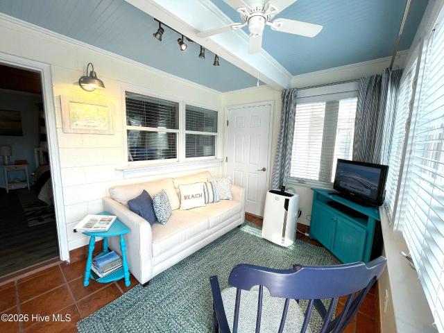 2306 Emerald Drive # 3