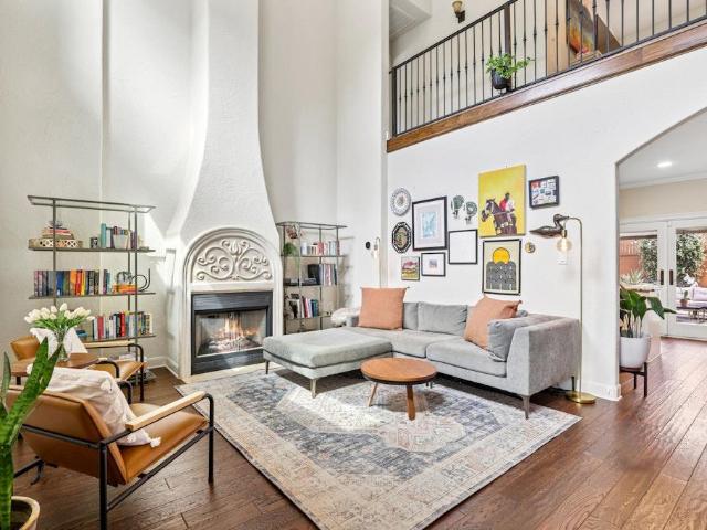 2307 Alta Vista Ave
