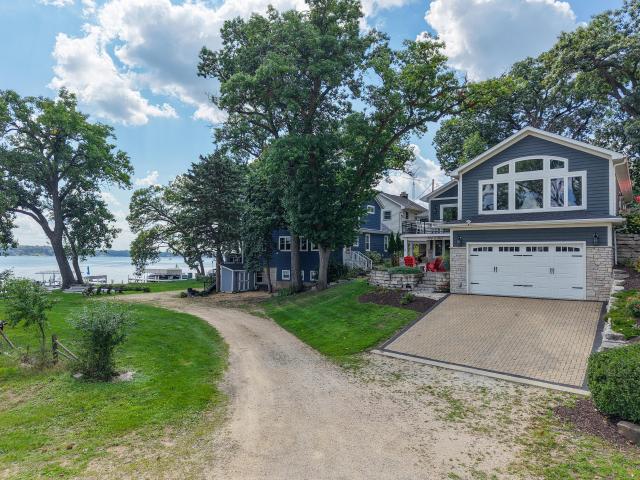 2307 Cedar Point Dr