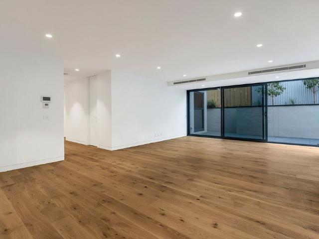 2/308 Brunswick Road, Brunswick VIC 3056