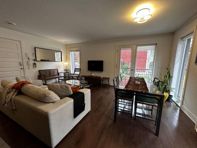 2308 Rue Mullins, #200