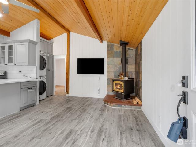 2308 th Avenue SW
