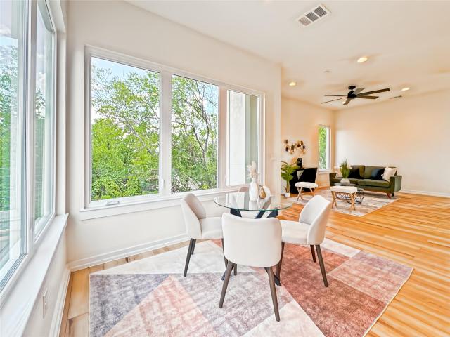 2309 Montopolis Dr # 8