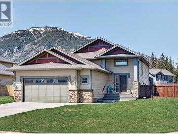 2309 Falcon Court, Sparwood, BC, V0B 2G2 house for sale | Listing ID 10384 | Royal LePage